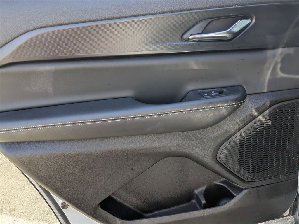 Thumbnail: 2024 Jeep Grand Cherokee L - 24