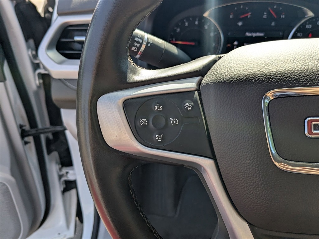 Thumbnail: 2023 GMC Acadia - 16