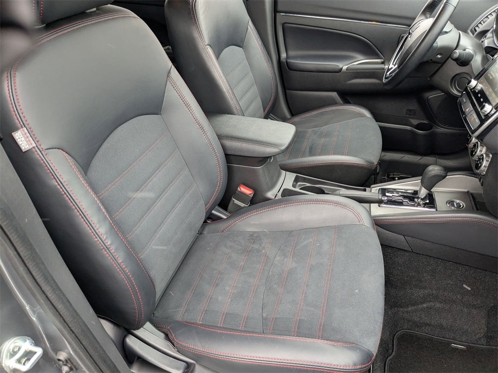 Thumbnail: 2024 Mitsubishi Outlander Sport - 35