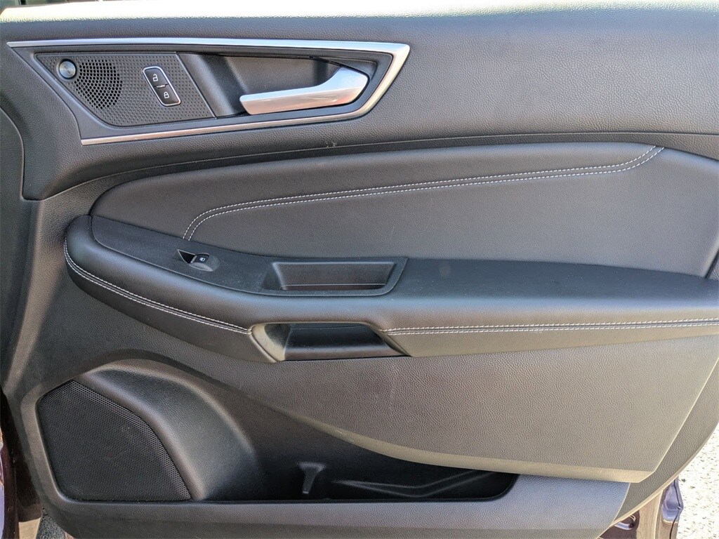 Thumbnail: 2024 Ford Edge - 32