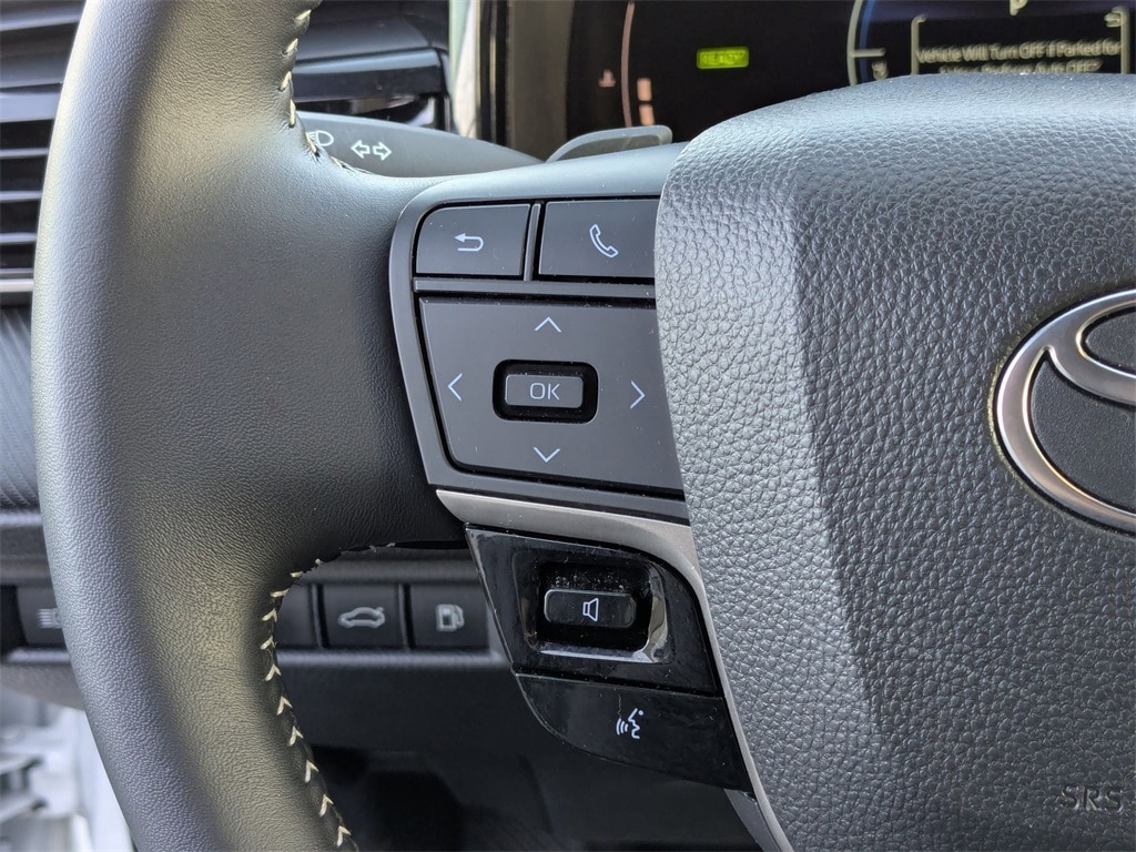 Thumbnail: 2025 Toyota Camry - 19