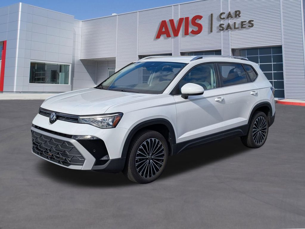 Thumbnail: 2025 Volkswagen Taos - 1