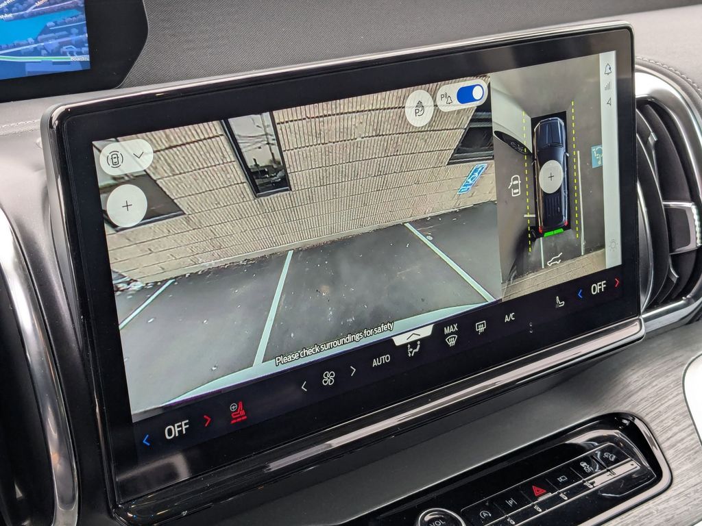 Thumbnail: 2025 Ford Expedition MAX - 24