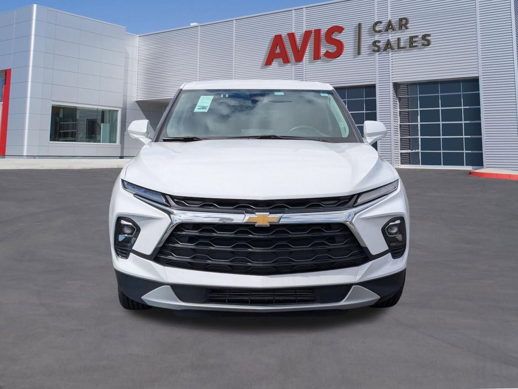 Thumbnail: 2025 Chevrolet Blazer - 2
