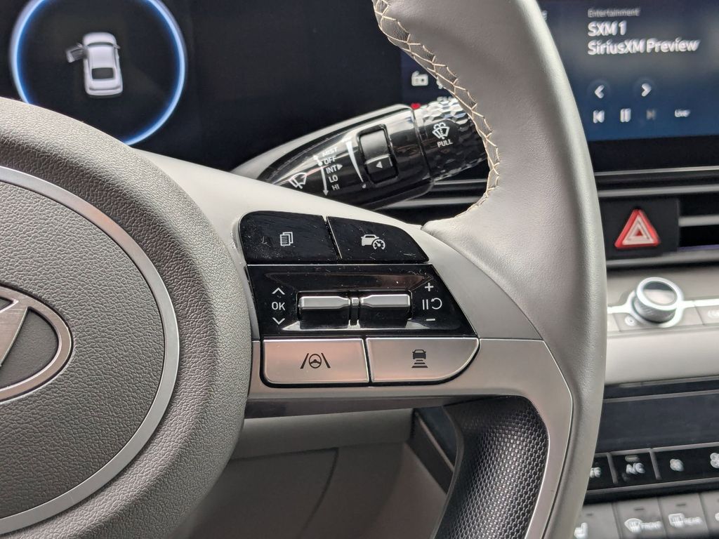 Thumbnail: 2025 Hyundai Elantra - 18