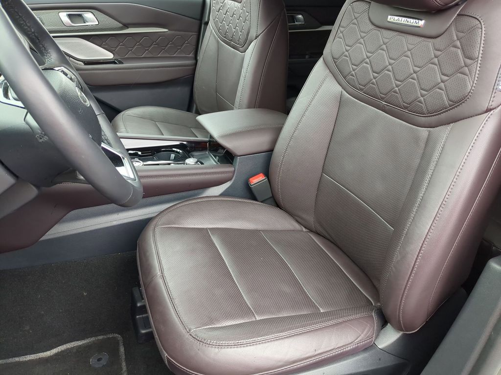 Thumbnail: 2025 Ford Explorer - 25