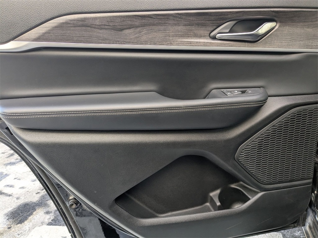 Thumbnail: 2024 Jeep Grand Cherokee L - 27