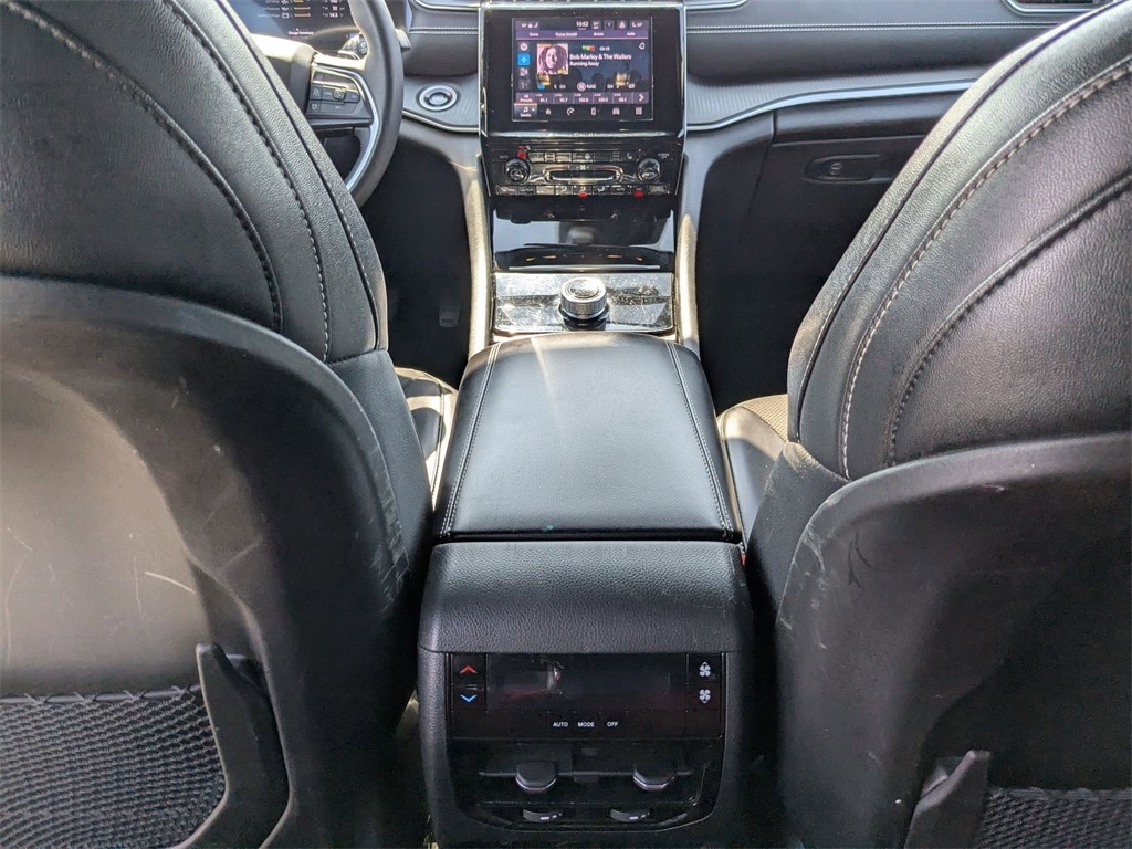 Thumbnail: 2024 Jeep Grand Cherokee L - 26