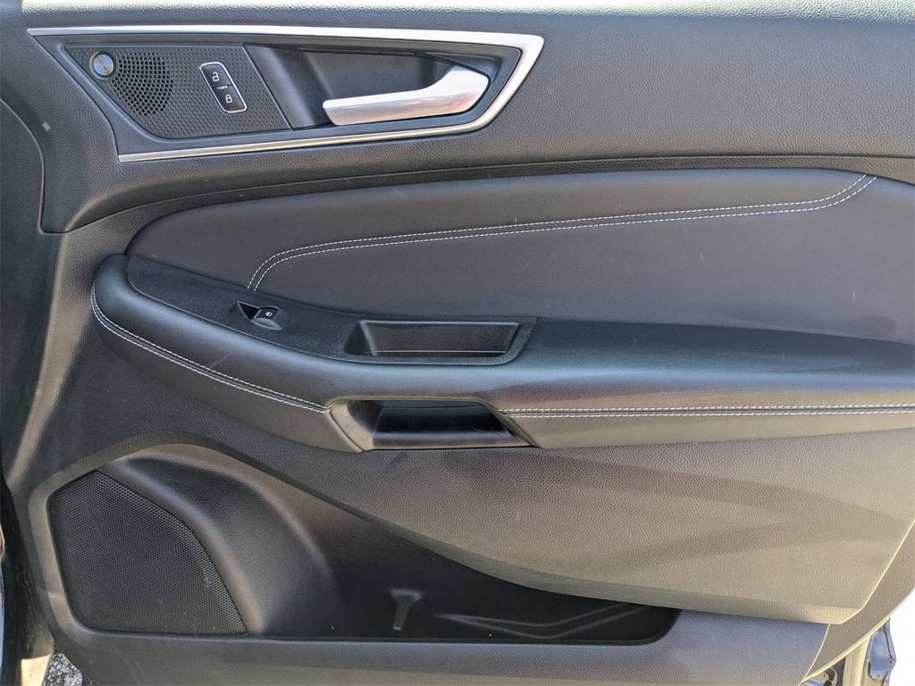 Thumbnail: 2024 Ford Edge - 32