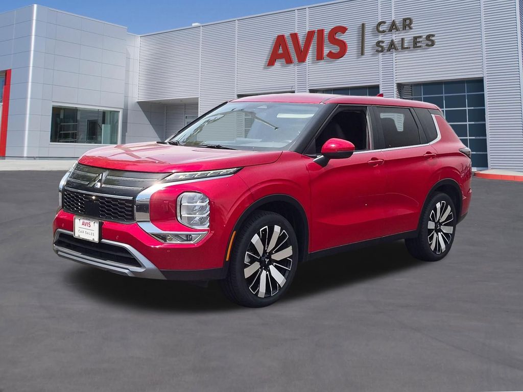 2025 Mitsubishi Outlander SE S-AWC's photo