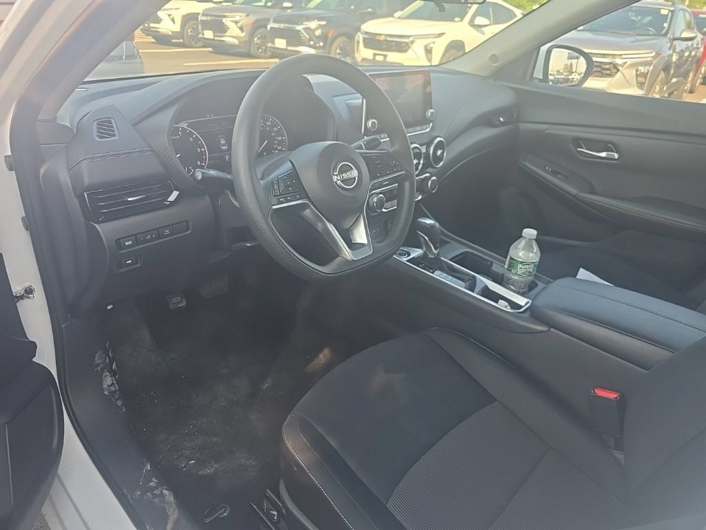 Thumbnail: 2025 Nissan Sentra - 8