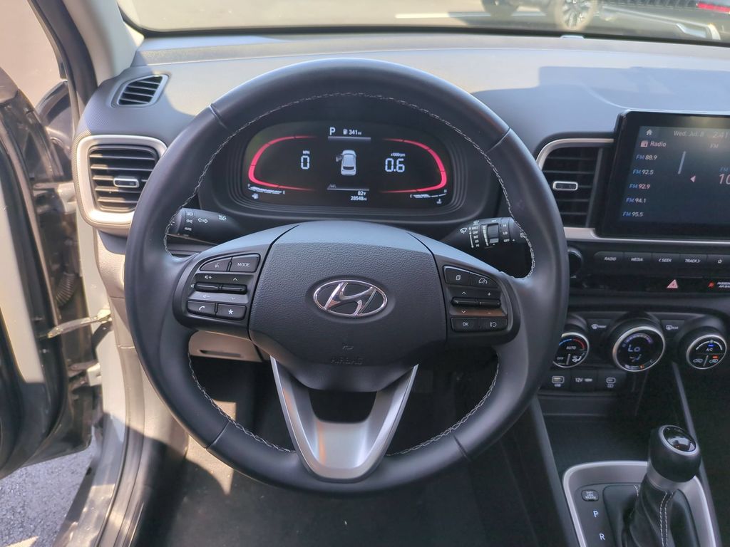 Thumbnail: 2025 Hyundai Venue - 23