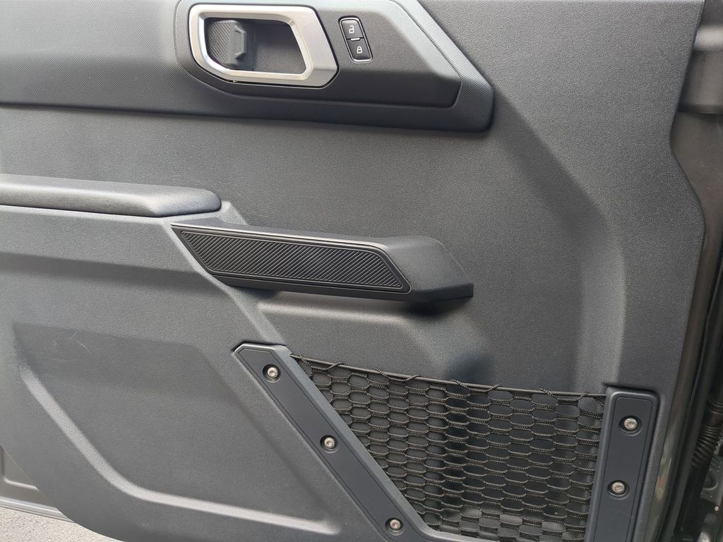 Thumbnail: 2025 Ford Bronco - 11