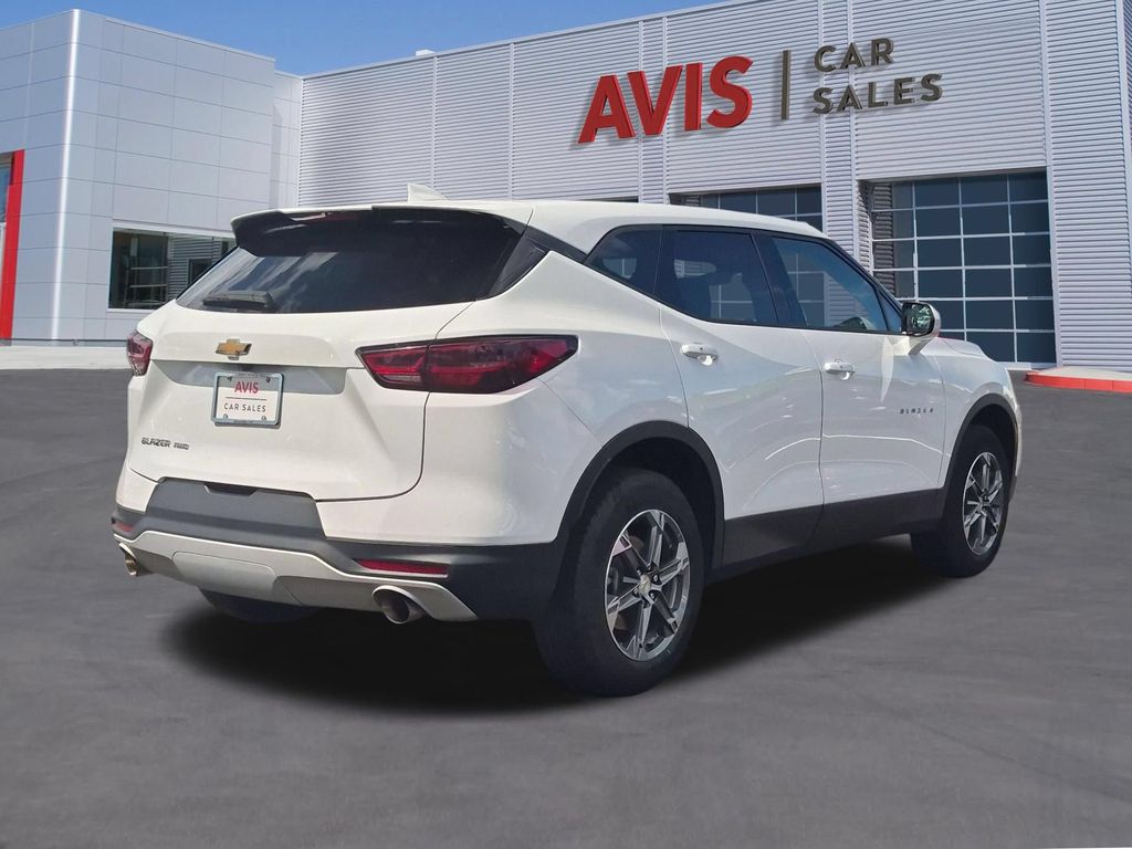 Thumbnail: 2025 Chevrolet Blazer - 6