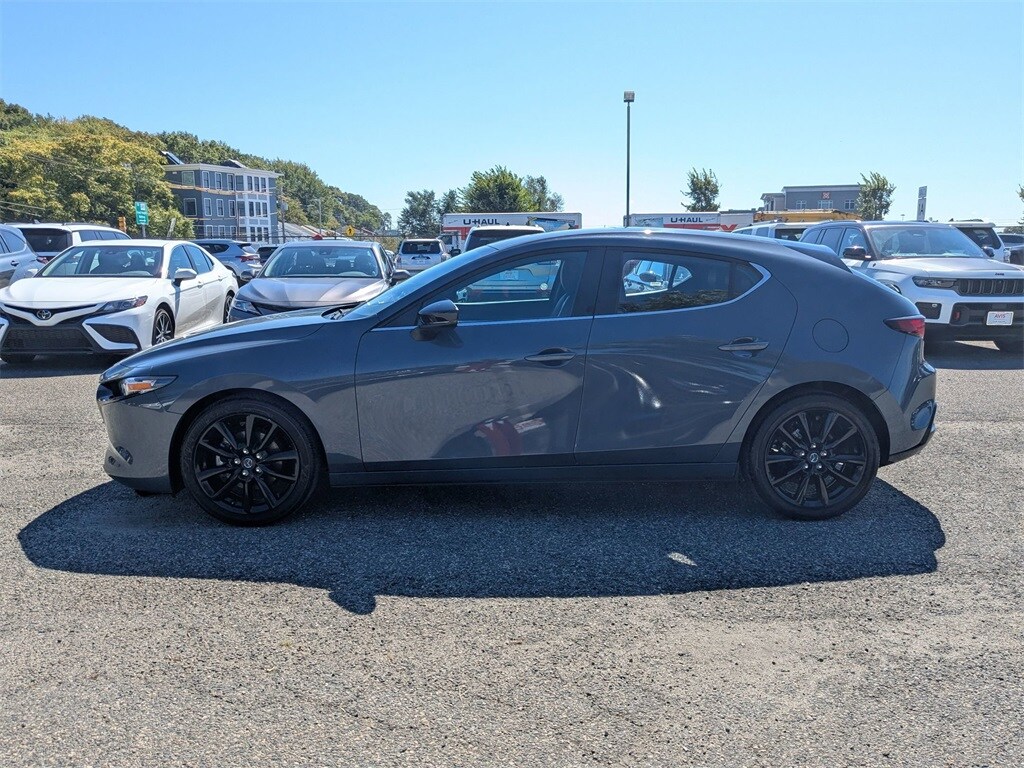 2024 Mazda Mazda3 2.5 s Carbon Hatchback photo 2