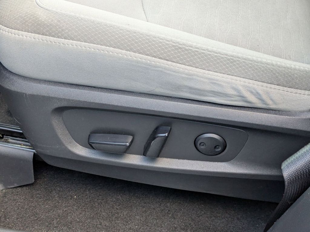 Thumbnail: 2024 Nissan Pathfinder - 16