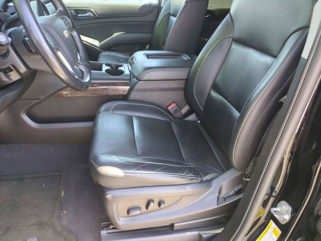 Thumbnail: 2019 Chevrolet Tahoe - 25