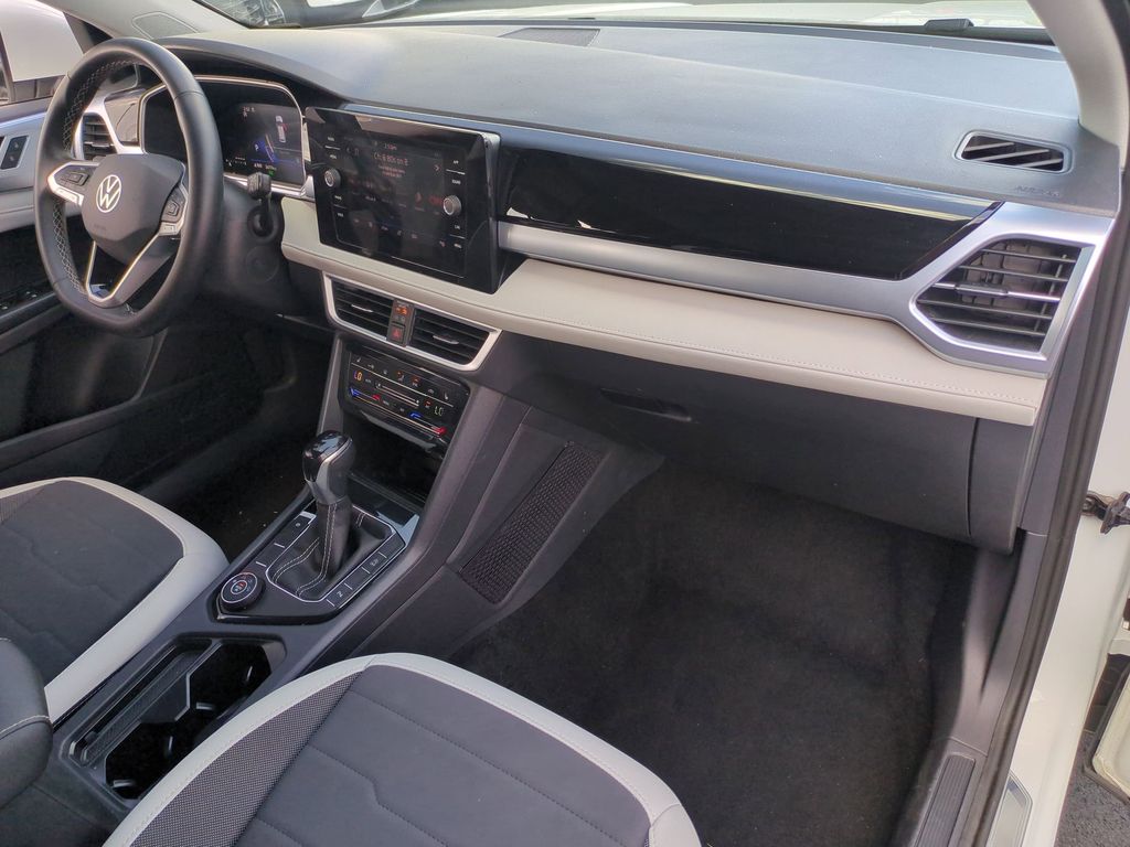 Thumbnail: 2025 Volkswagen Taos - 25