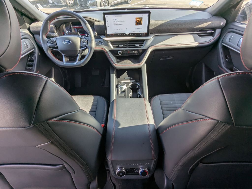 Thumbnail: 2025 Ford Explorer - 28