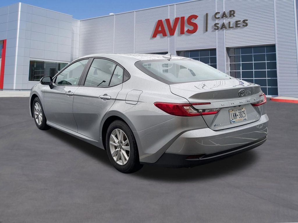 Thumbnail: 2025 Toyota Camry - 9