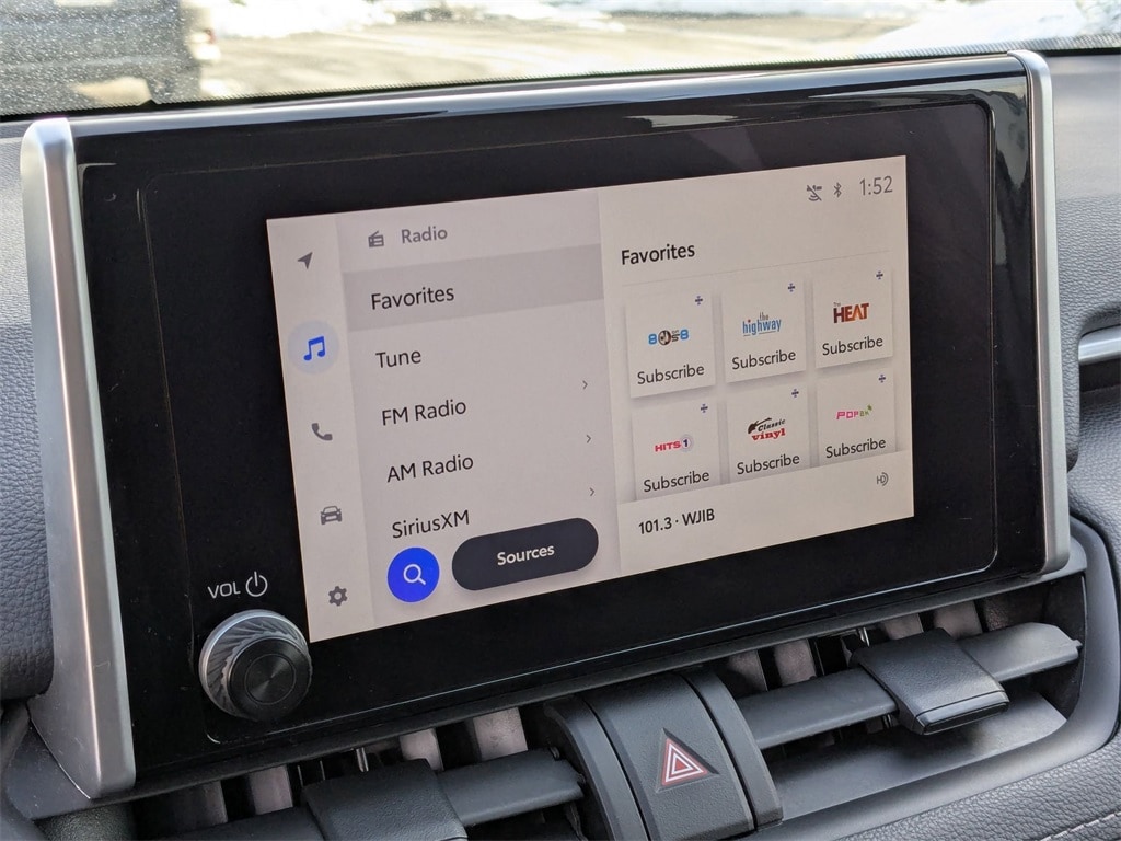 Thumbnail: 2025 Toyota RAV4 - 21