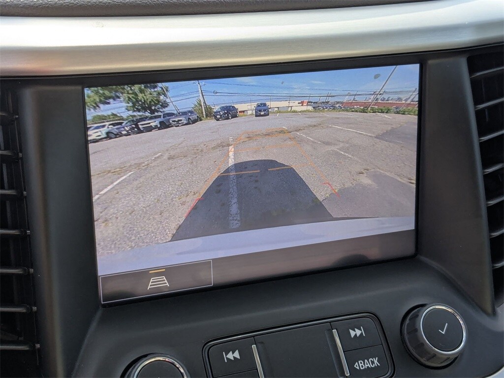 Thumbnail: 2023 GMC Acadia - 22
