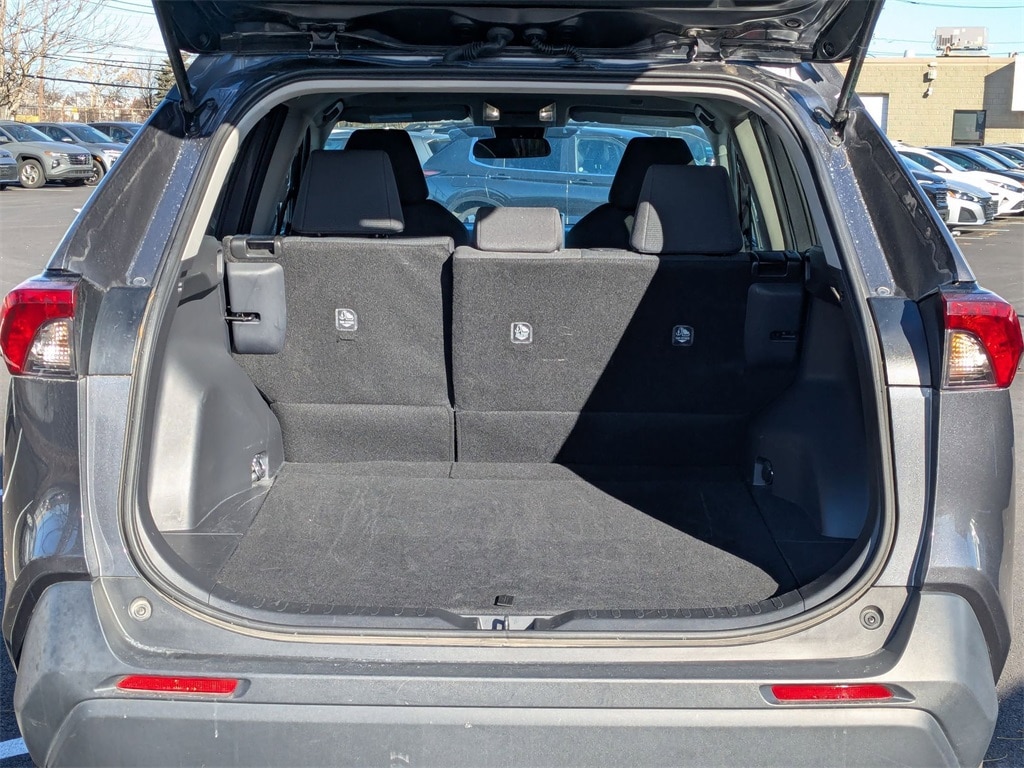 Thumbnail: 2024 Toyota RAV4 - 32