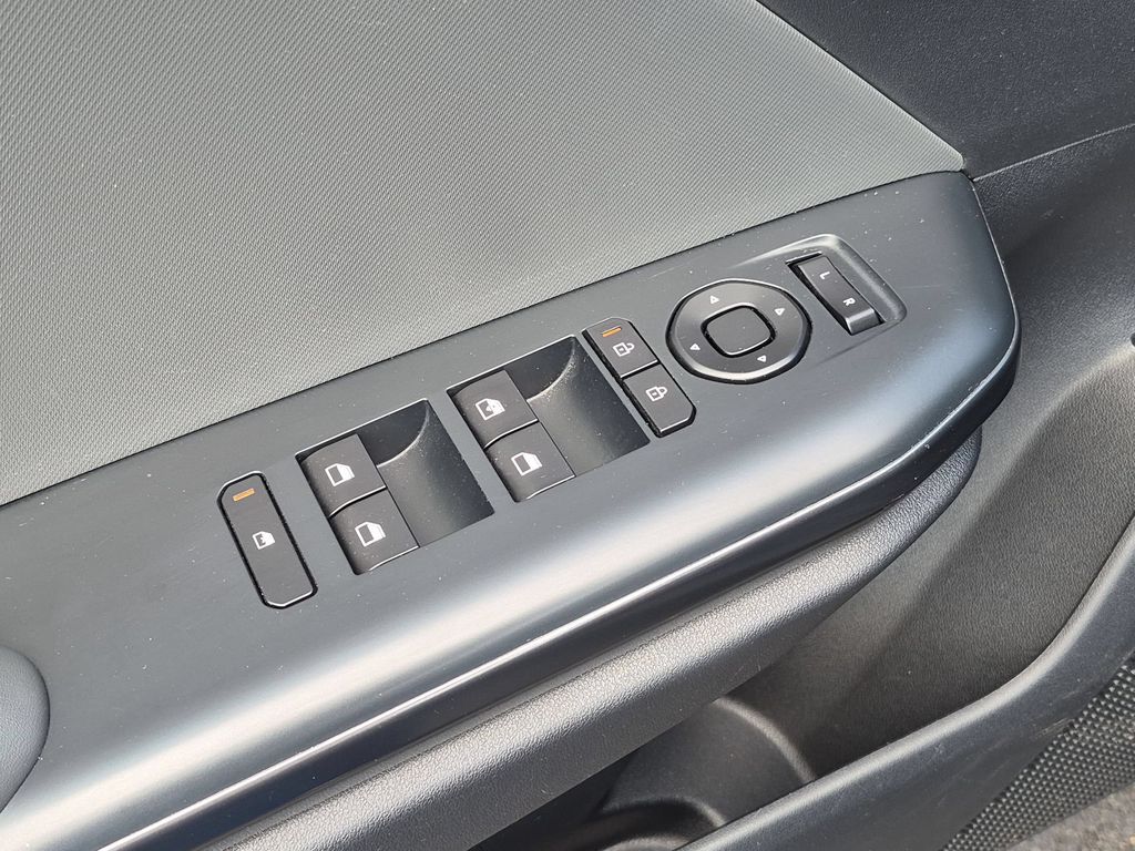 Thumbnail: 2025 Kia K4 - 13
