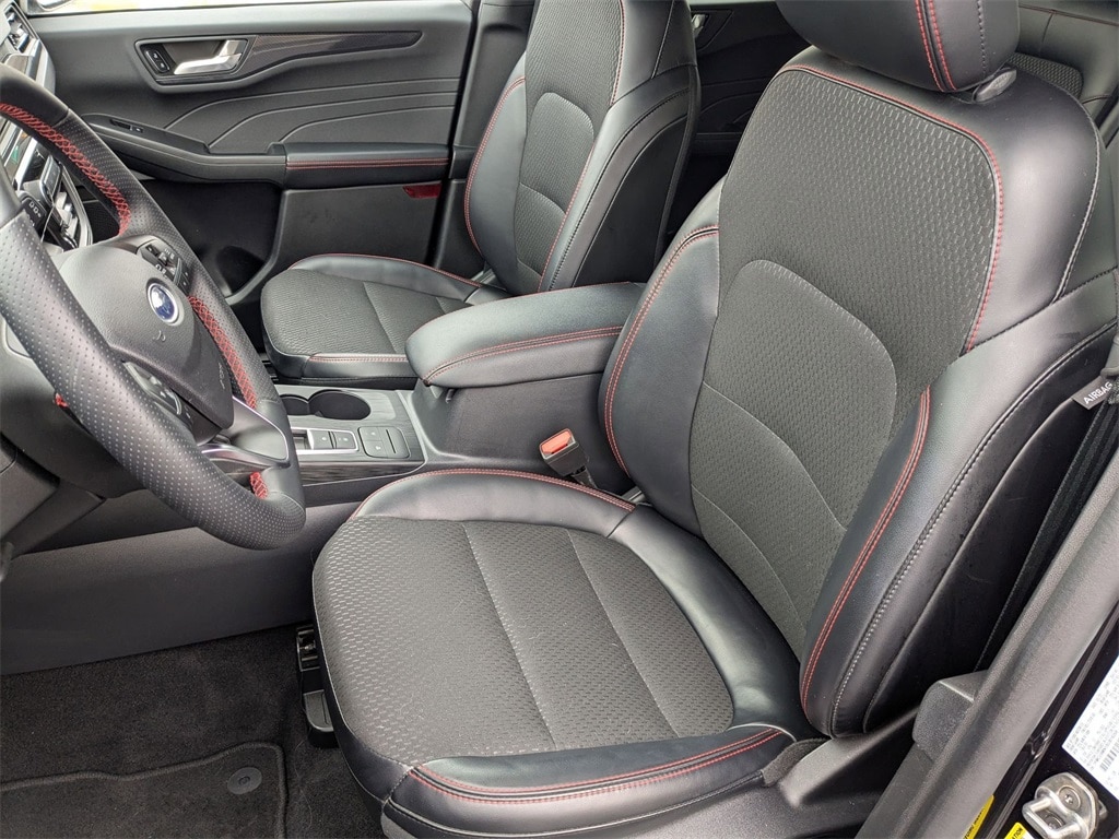 Thumbnail: 2025 Ford Escape - 17