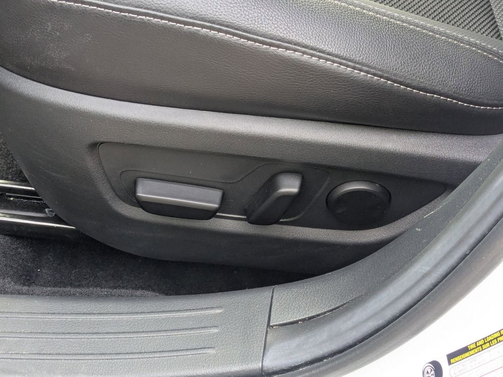 Thumbnail: 2025 Mazda CX-50 - 14