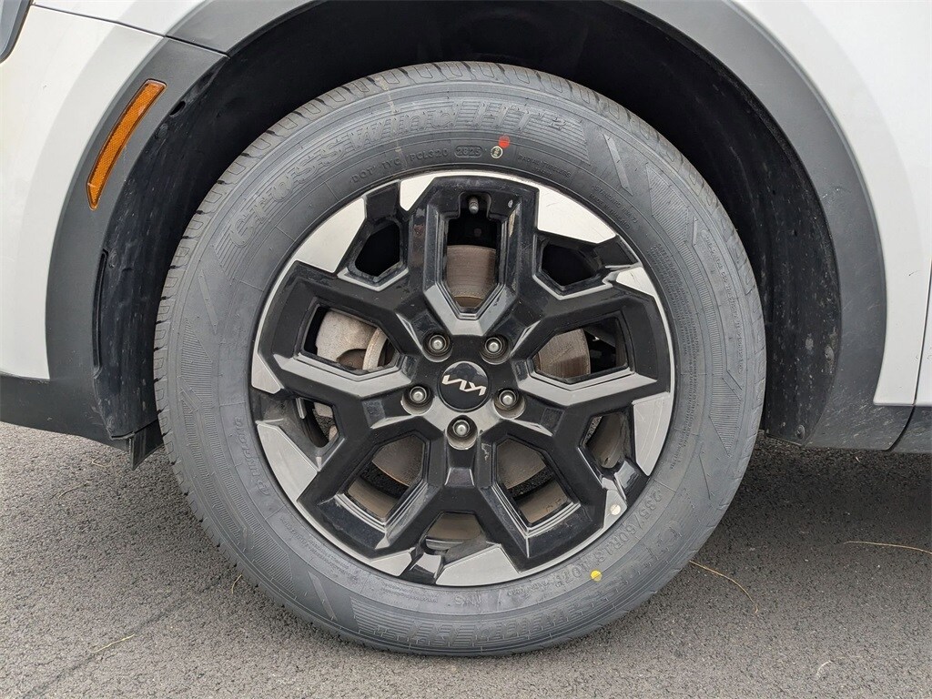 Thumbnail: 2024 Kia Sorento - 14