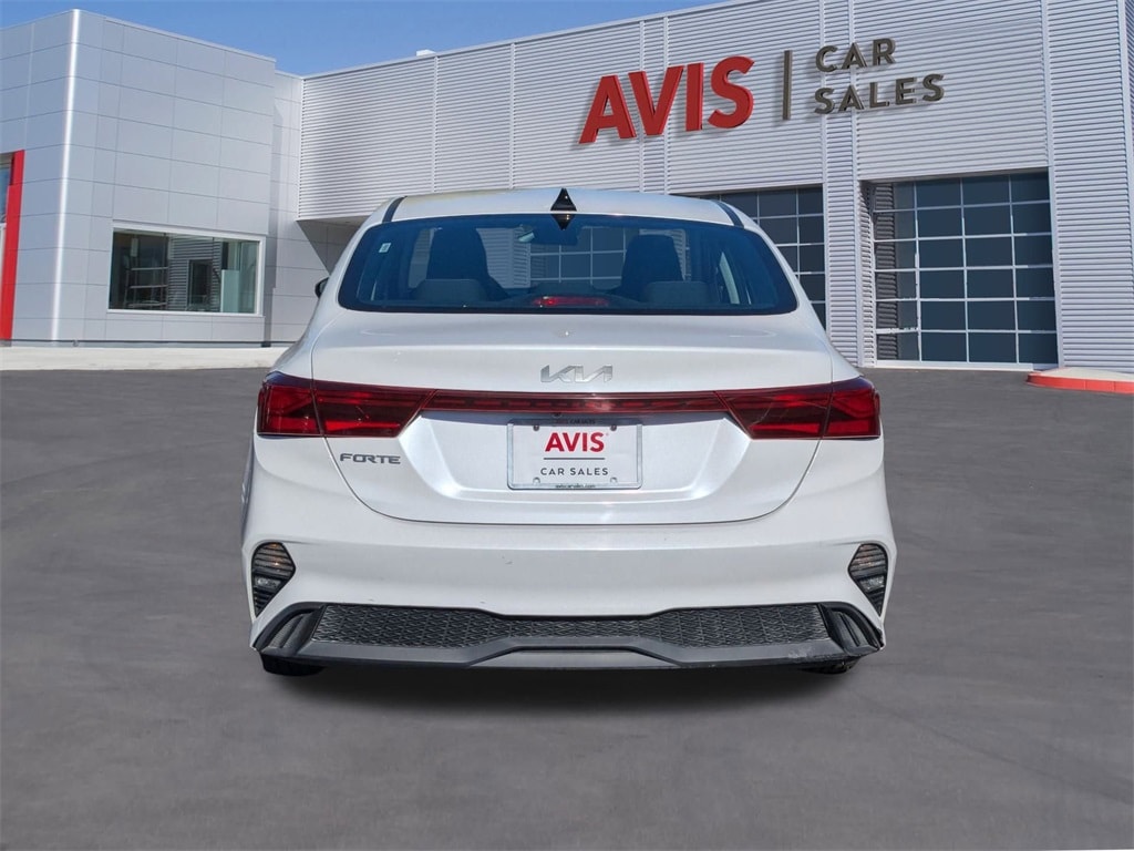 Thumbnail: 2024 Kia Forte - 3