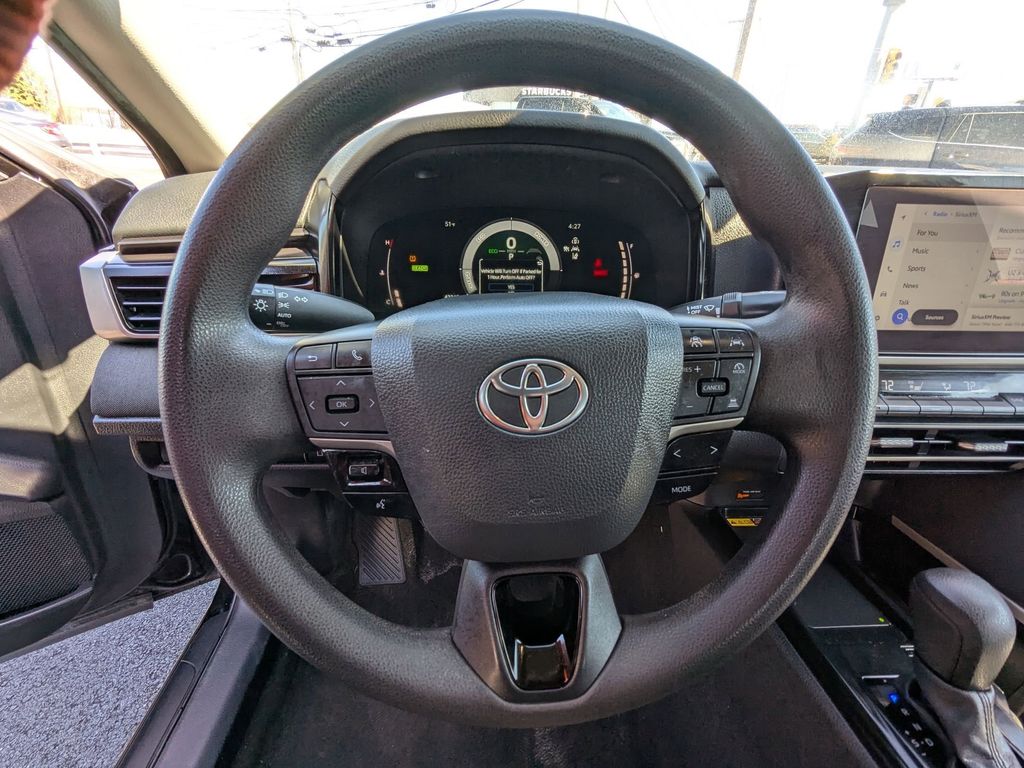 Thumbnail: 2025 Toyota Camry - 16