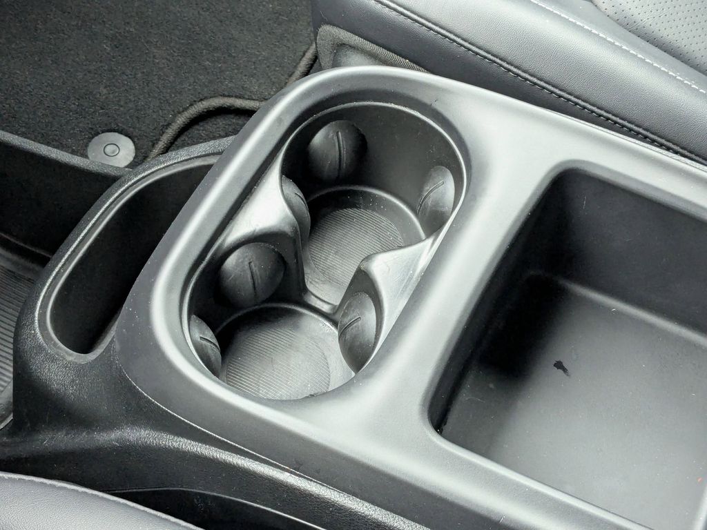 Thumbnail: 2025 Chrysler Pacifica - 24