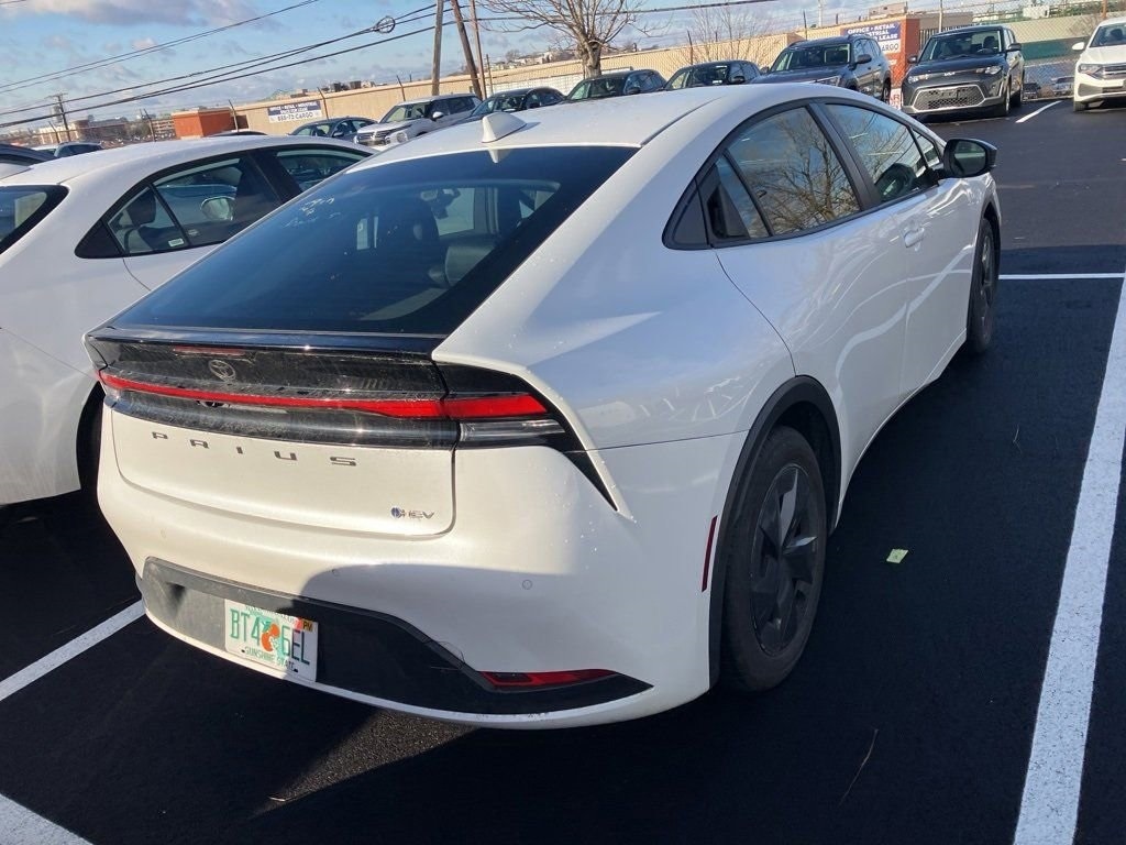 Thumbnail: 2024 Toyota Prius - 2