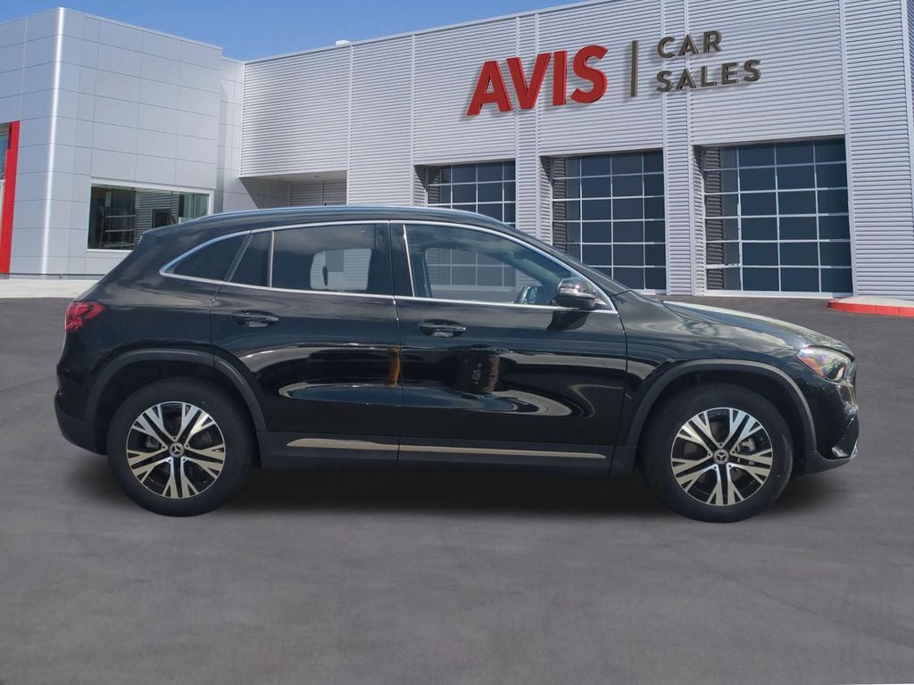 Thumbnail: 2025 Mercedes-Benz GLA - 2