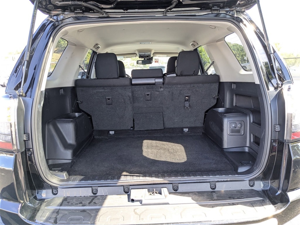 Thumbnail: 2024 Toyota 4Runner - 33