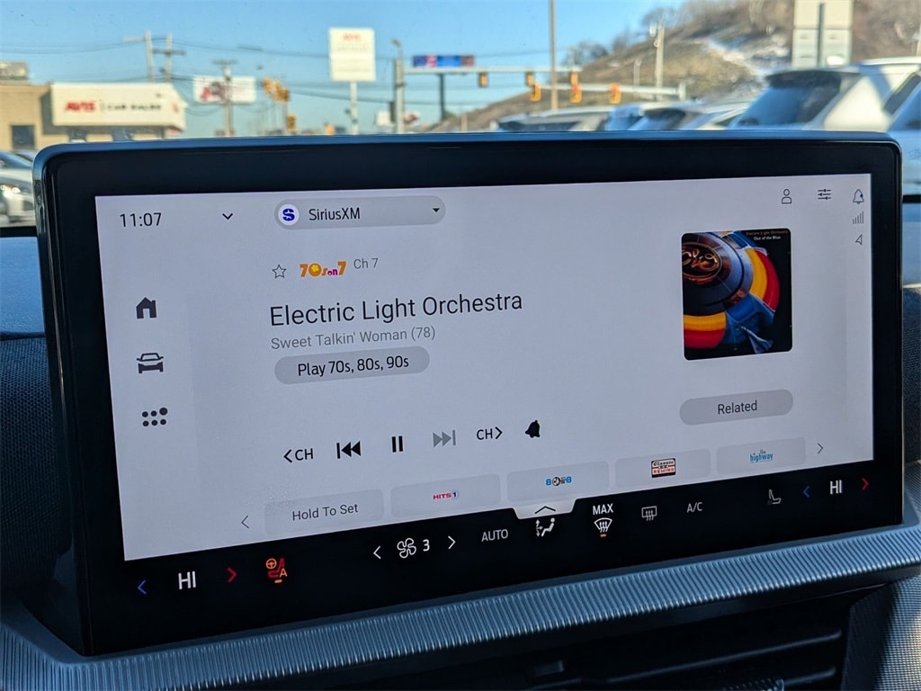 Thumbnail: 2025 Ford Explorer - 24