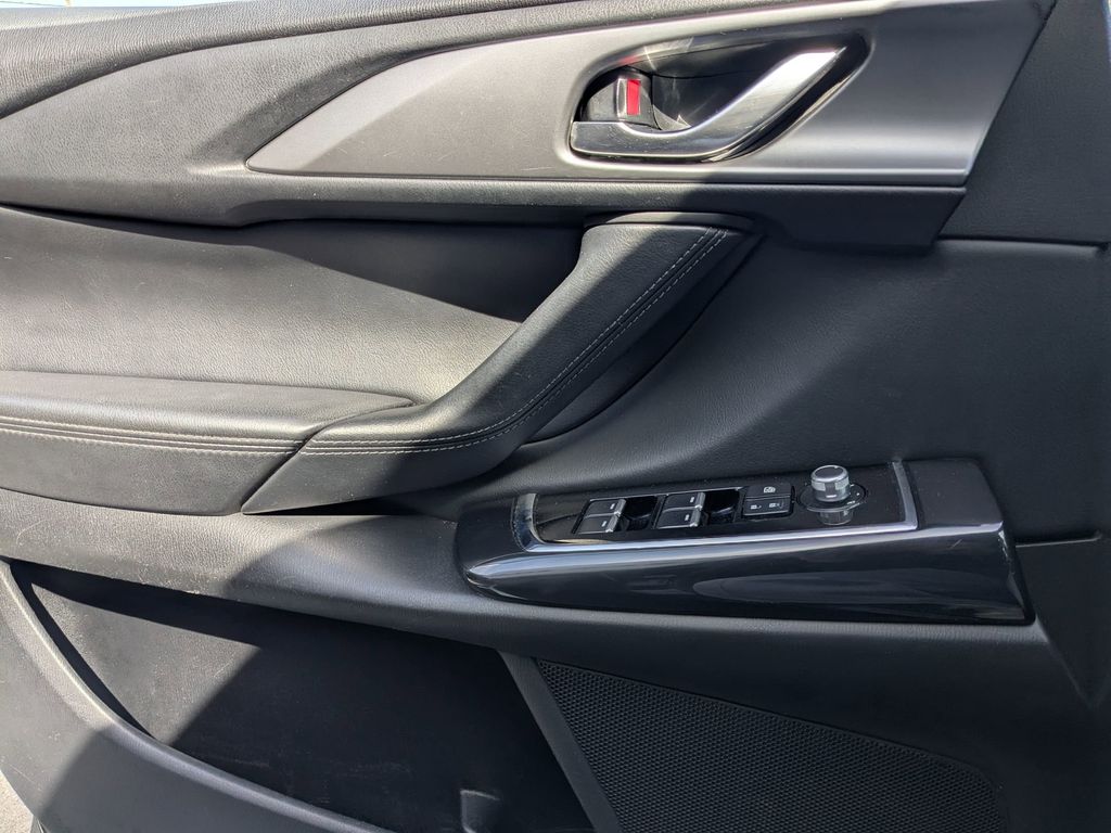 Thumbnail: 2018 Mazda CX-9 - 11