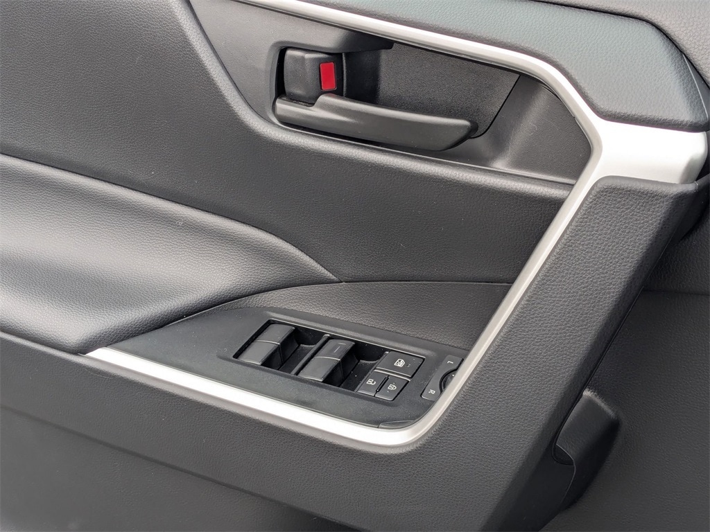 Thumbnail: 2025 Toyota RAV4 - 14