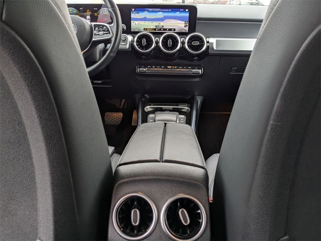 Thumbnail: 2023 Mercedes-Benz GLB - 32