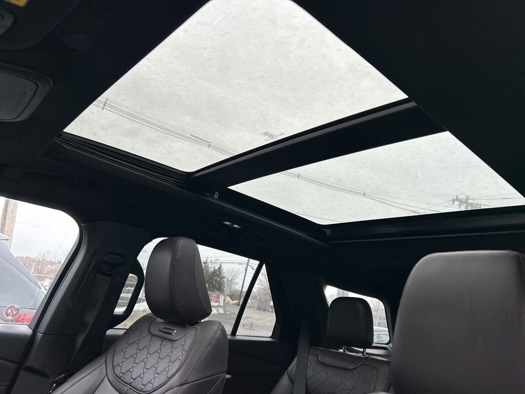 Thumbnail: 2025 Ford Explorer - 7