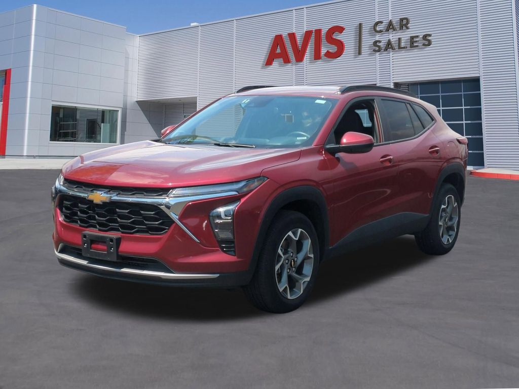 Thumbnail: 2025 Chevrolet Trax - 1