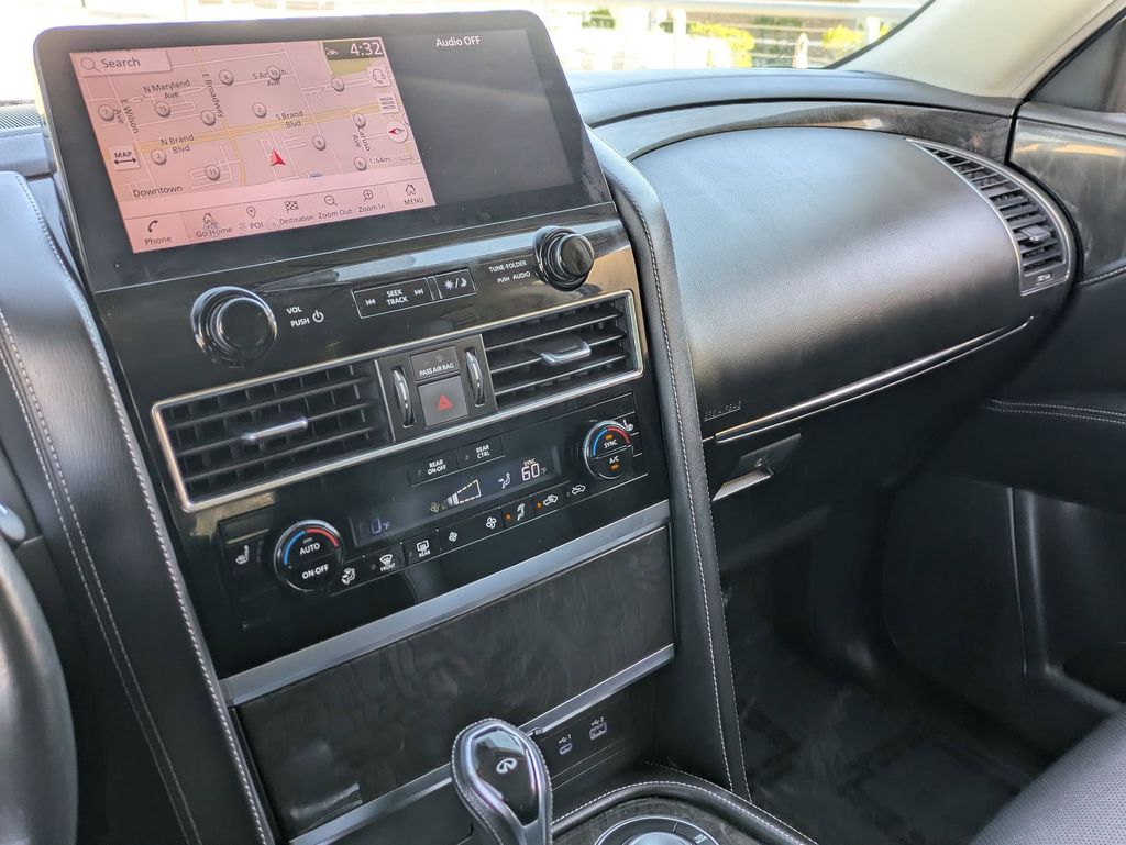 Thumbnail: 2024 INFINITI QX80 - 15