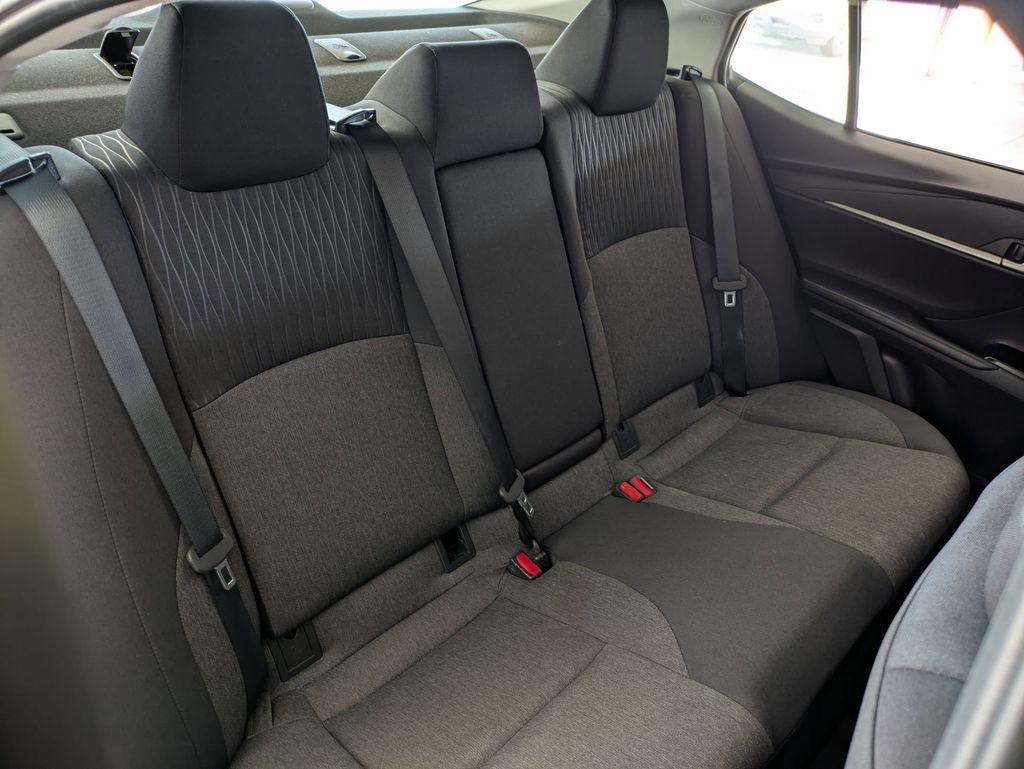 Thumbnail: 2025 Toyota Camry - 27