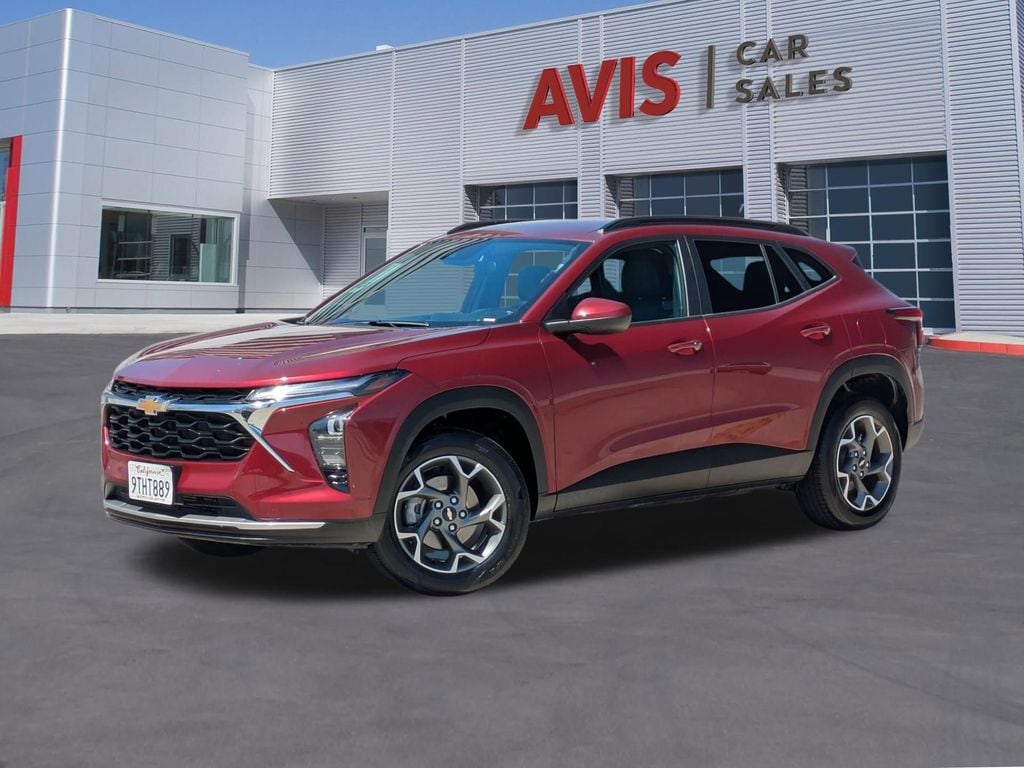 2025 Chevrolet Trax LT's photo