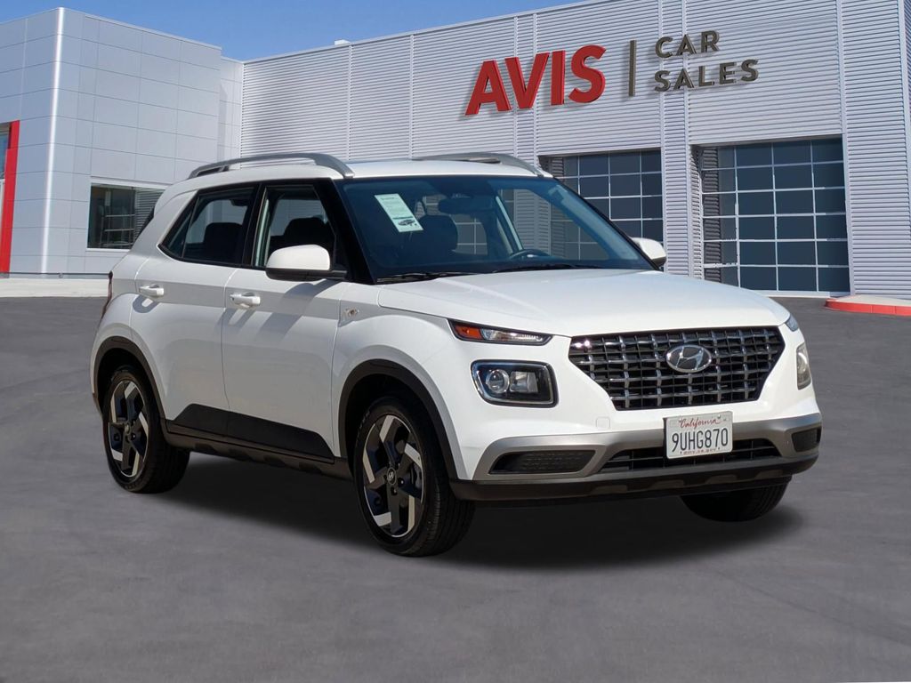 Thumbnail: 2025 Hyundai Venue - 3