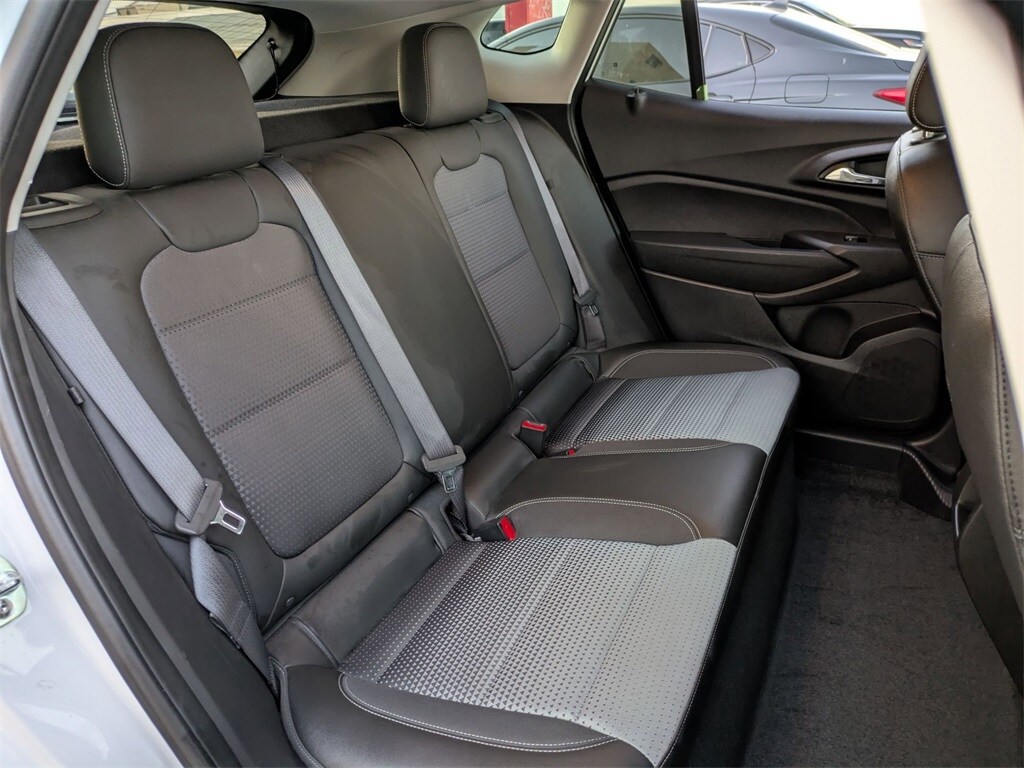 Thumbnail: 2025 Chevrolet Trax - 27