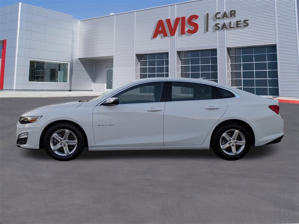 Thumbnail: 2023 Chevrolet Malibu - 10