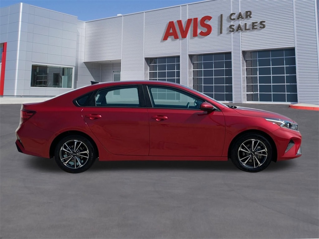 Thumbnail: 2024 Kia Forte - 5